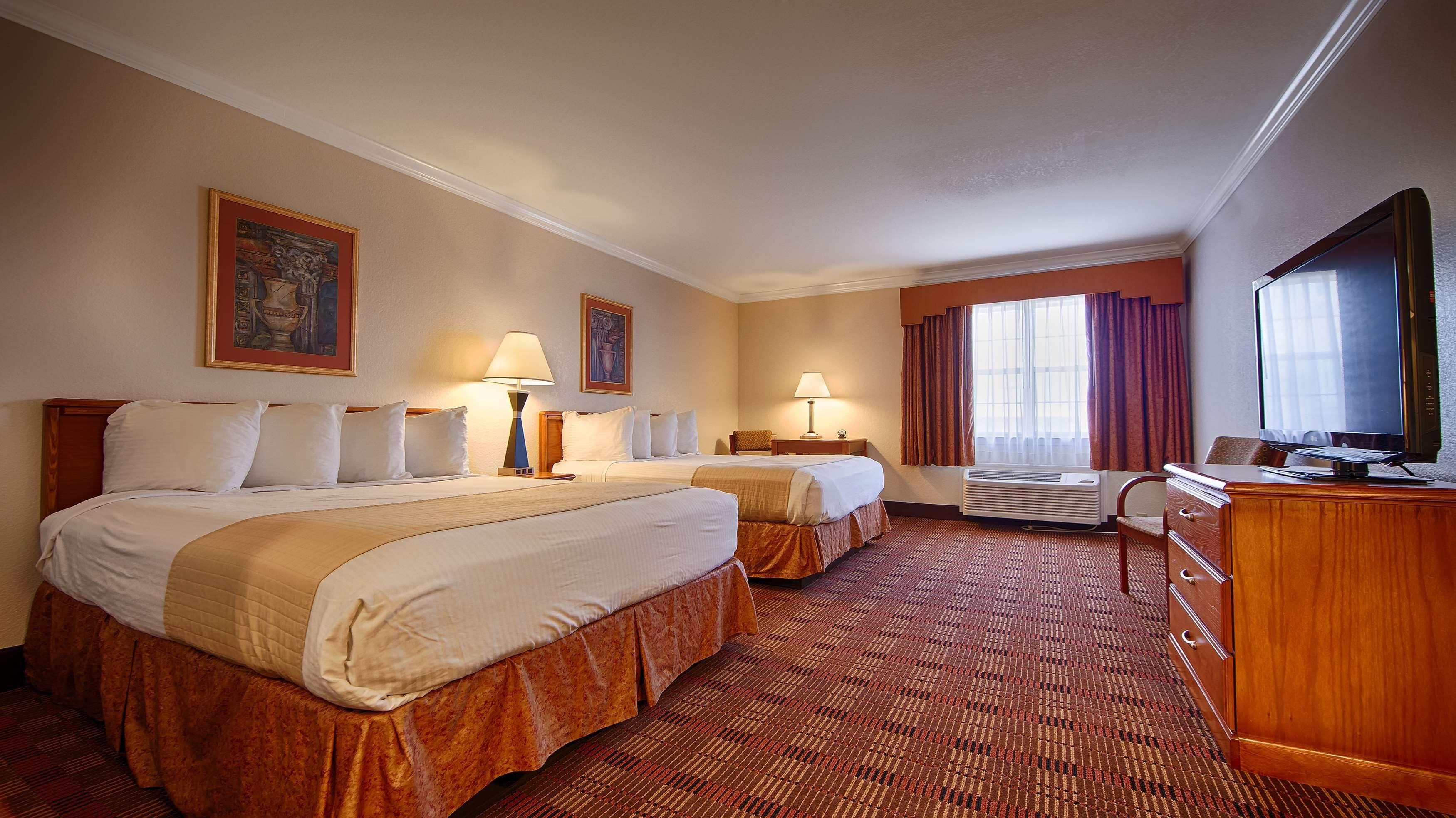 Best Western Club House Inn & Suites Mineral Wells Buitenkant foto