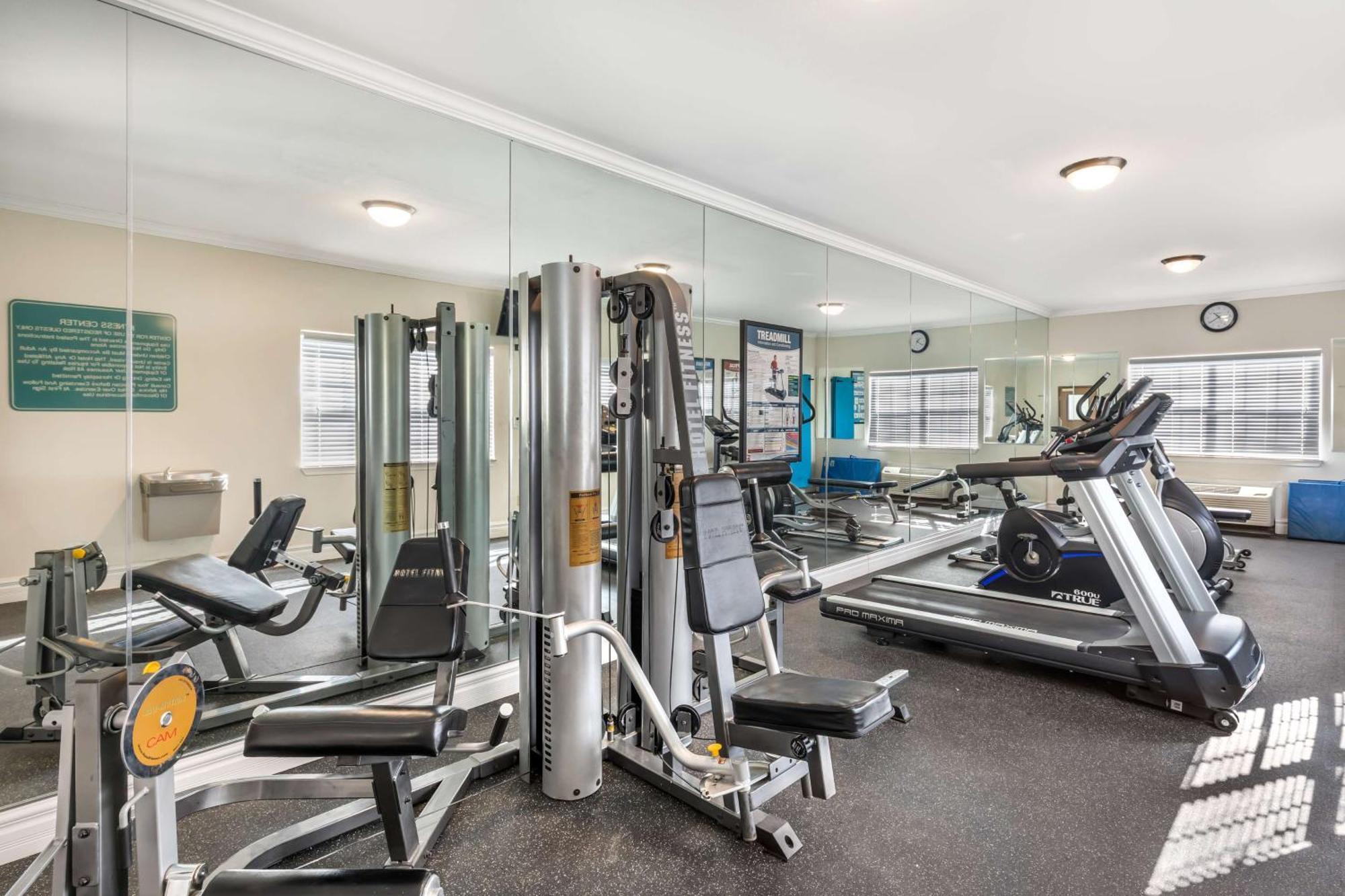 Best Western Club House Inn & Suites Mineral Wells Buitenkant foto