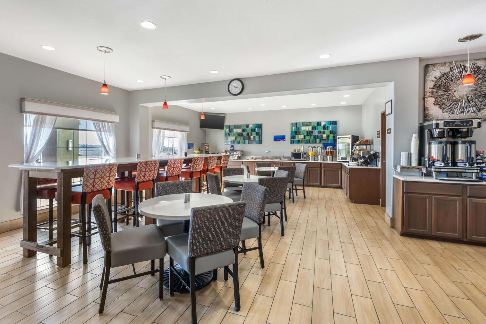 Best Western Club House Inn & Suites Mineral Wells Buitenkant foto