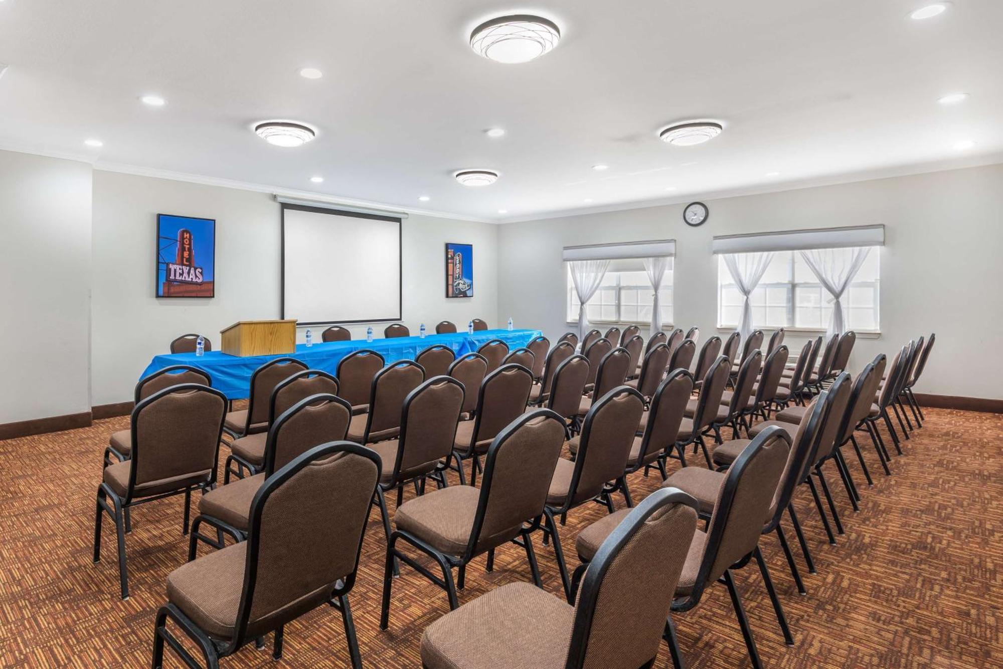 Best Western Club House Inn & Suites Mineral Wells Buitenkant foto