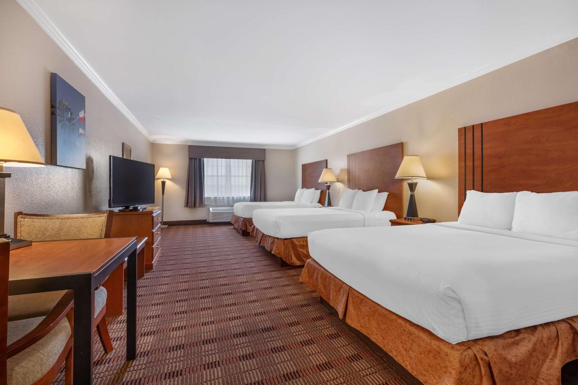 Best Western Club House Inn & Suites Mineral Wells Buitenkant foto