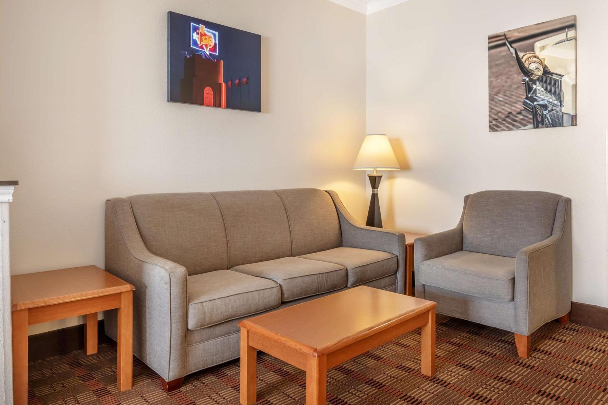 Best Western Club House Inn & Suites Mineral Wells Buitenkant foto