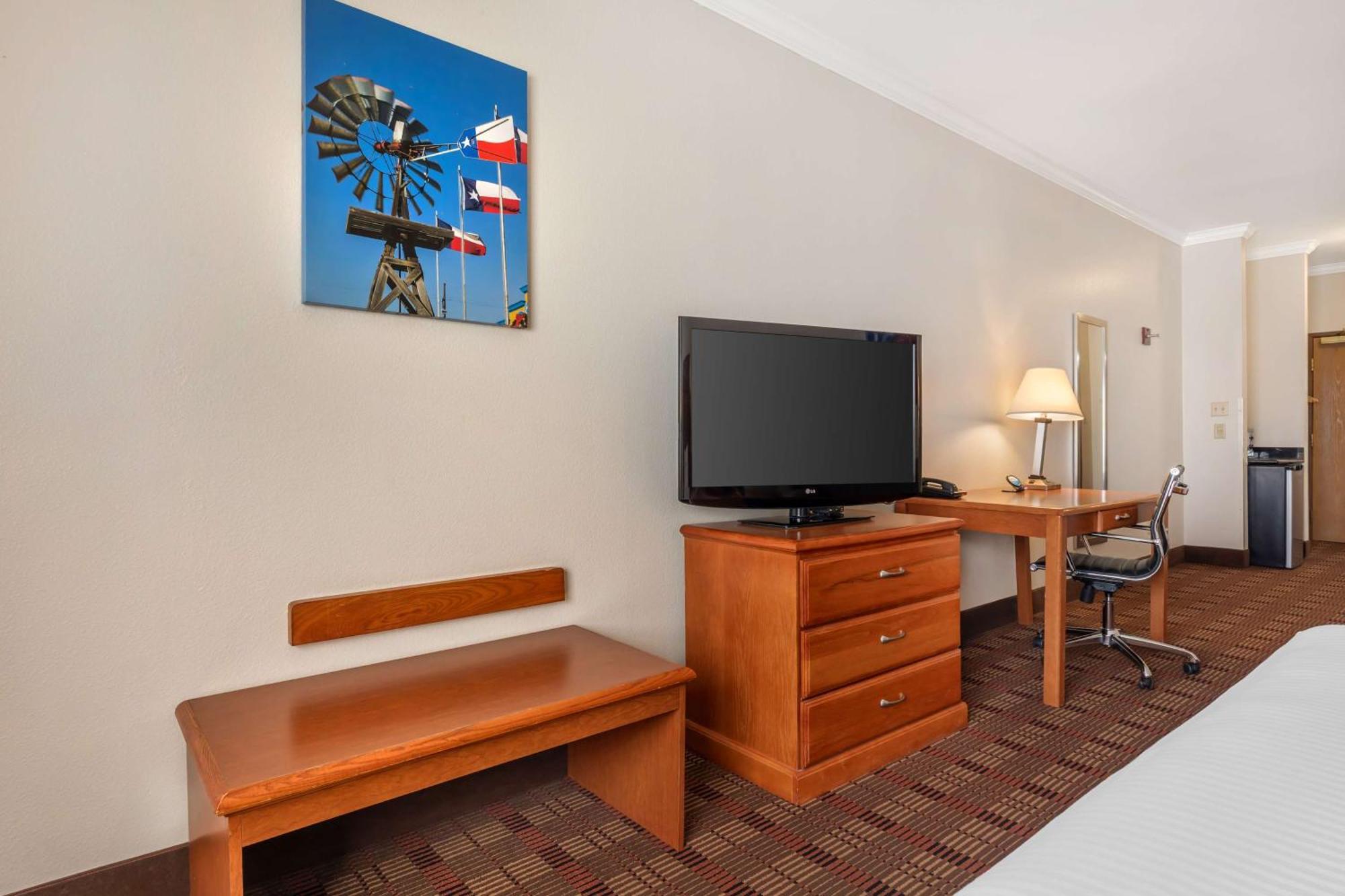 Best Western Club House Inn & Suites Mineral Wells Buitenkant foto
