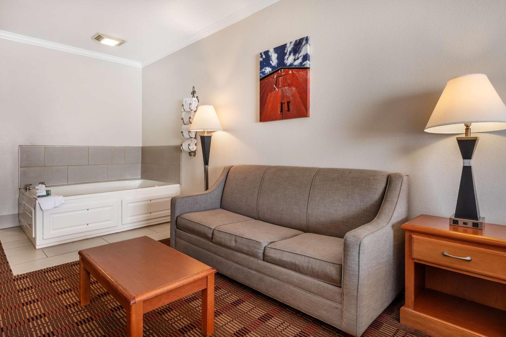 Best Western Club House Inn & Suites Mineral Wells Buitenkant foto