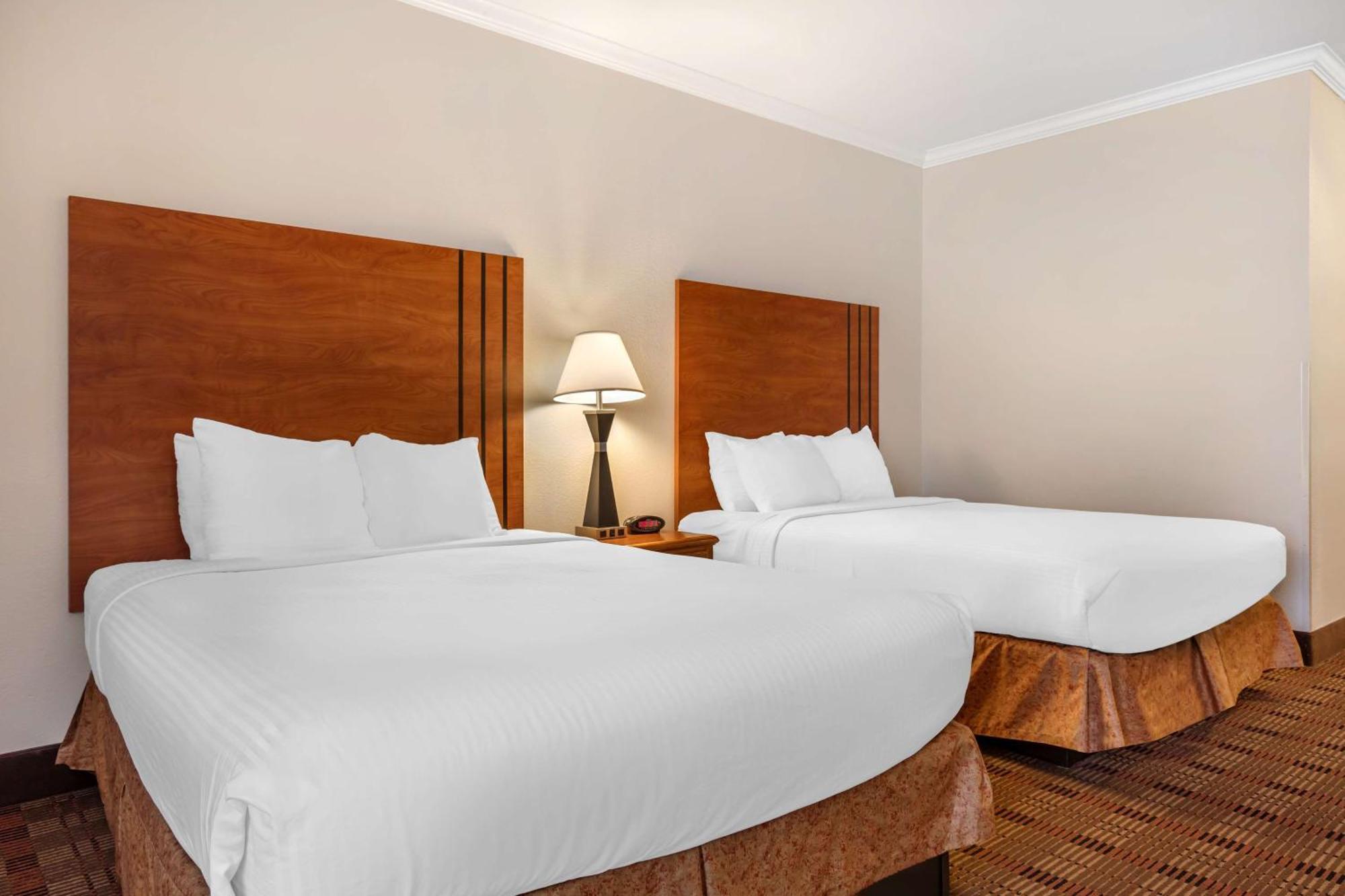 Best Western Club House Inn & Suites Mineral Wells Buitenkant foto