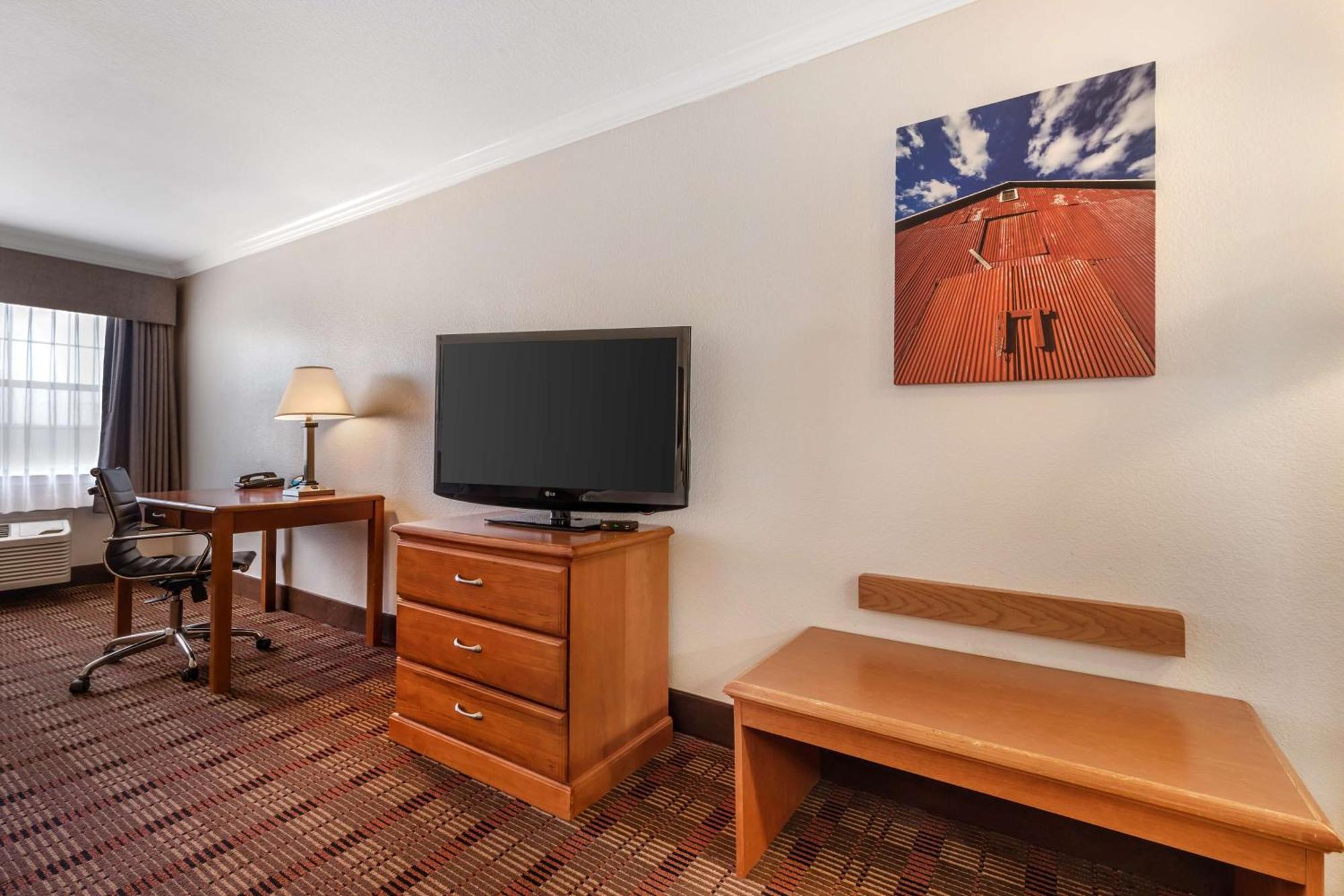 Best Western Club House Inn & Suites Mineral Wells Buitenkant foto